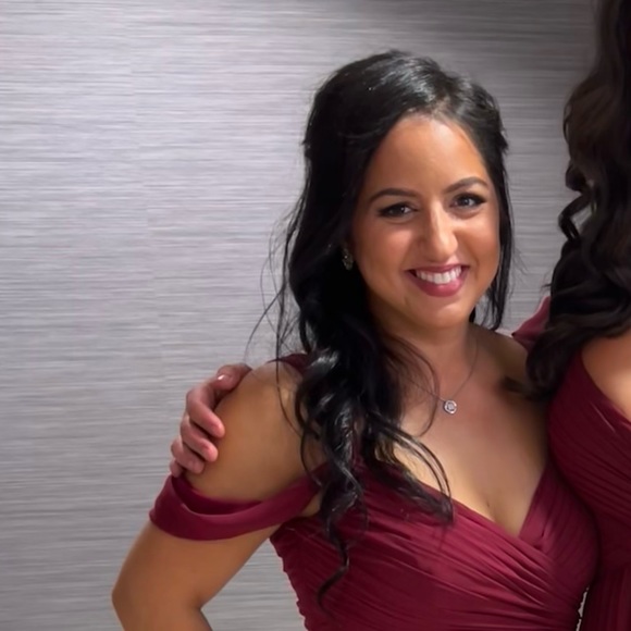 Meet your Posher, Stefanie - Picture 1 of 1